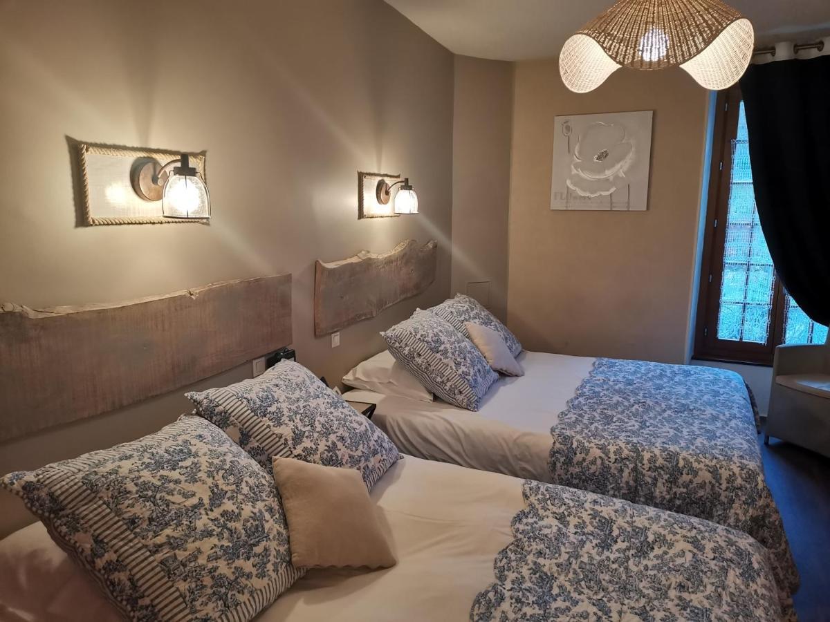 Logis Hotel-Restaurant Le Relais Hauterives Eksteriør bilde