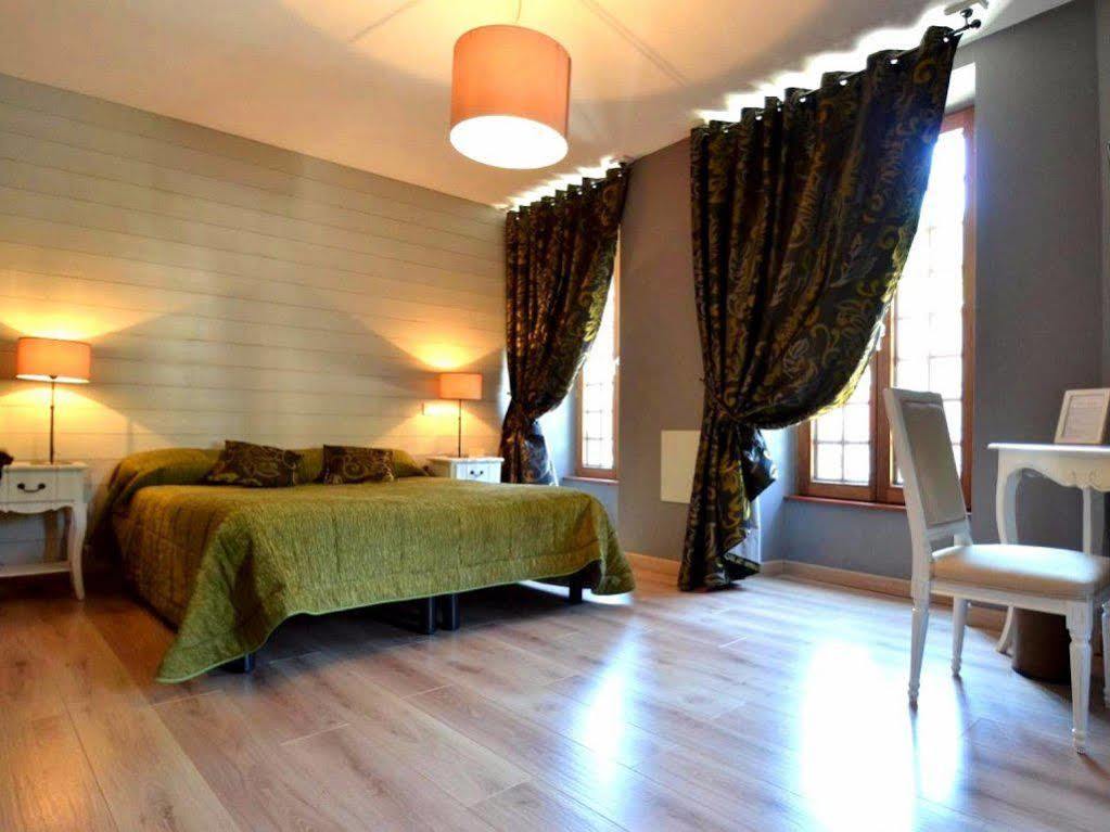 Logis Hotel-Restaurant Le Relais Hauterives Eksteriør bilde